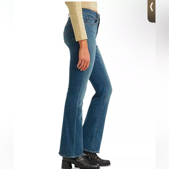 Levi 725 High-Waist Classic Stretch Bootcut Jeans - Picture 2 of 3